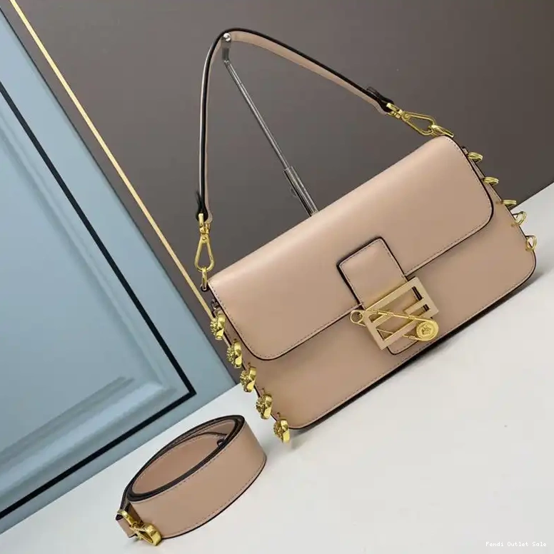 Leather Baguette Fendace In with Medium Brooches Calf Fendi Pink Bag Pin 0426